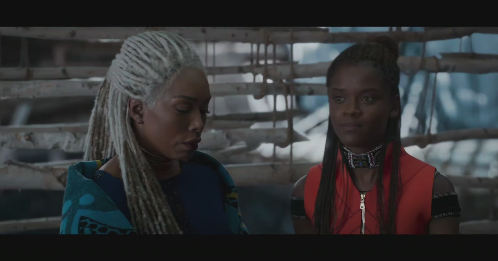 BlackPanther-Screencaps-0344.jpg