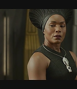 BlackPanther-Screencaps-0096.jpg