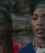 BlackPanther-Screencaps-0152.jpg