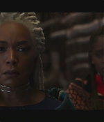 BlackPanther-Screencaps-0257.jpg