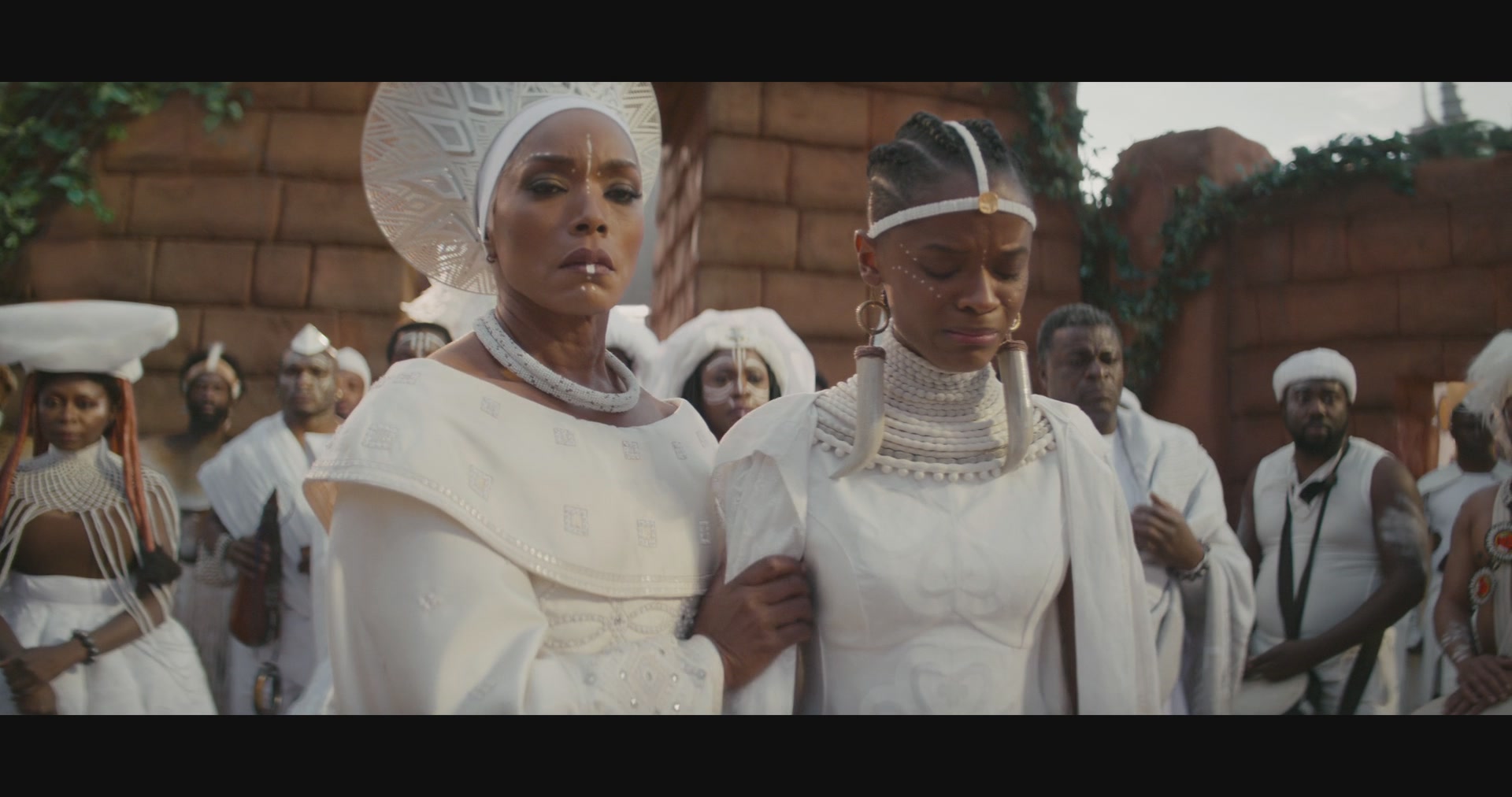 BlackPantherWakandaForever-Screencaps-0048.jpg