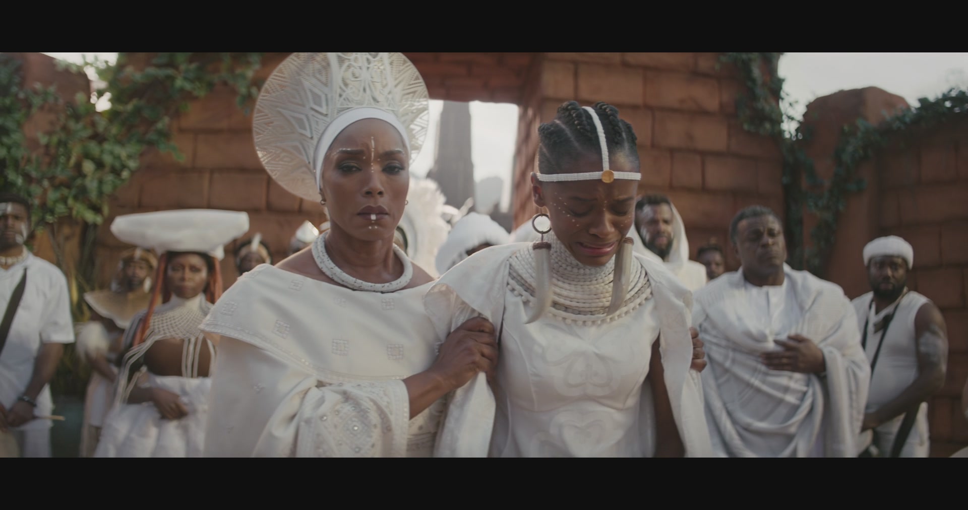 BlackPantherWakandaForever-Screencaps-0060.jpg