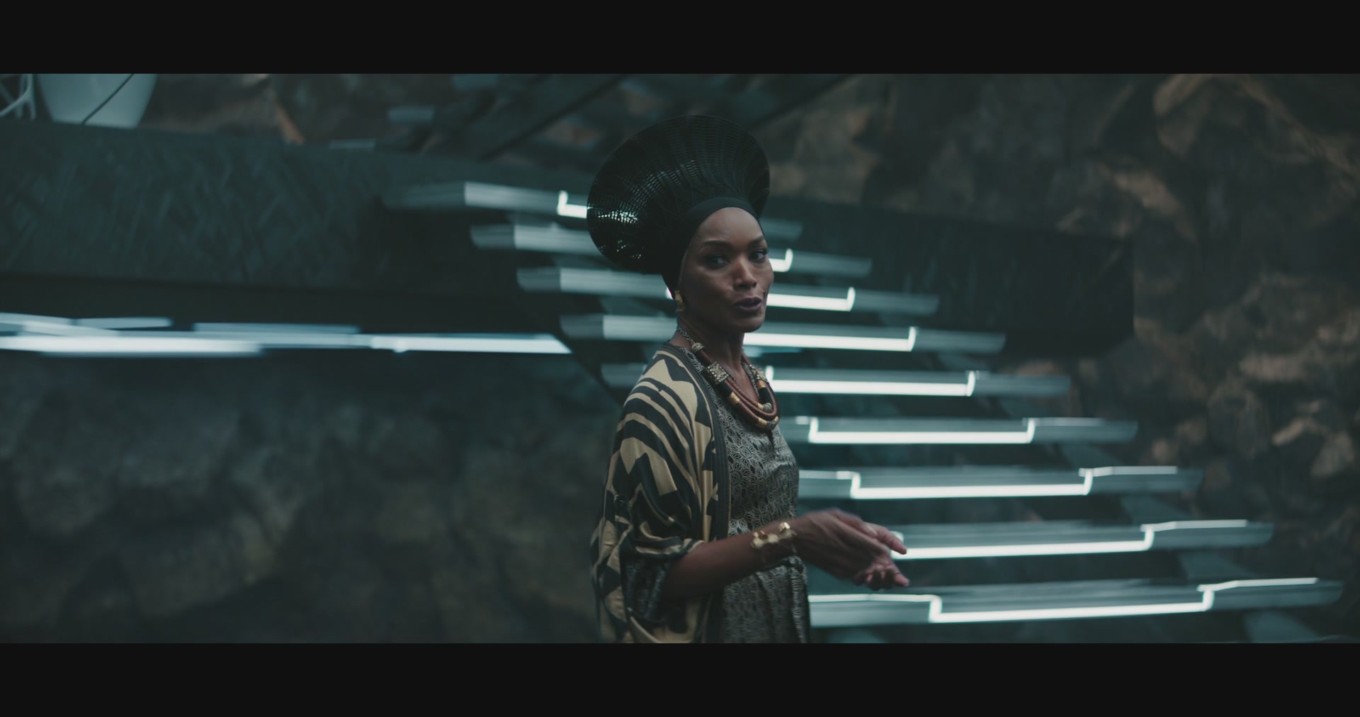 BlackPantherWakandaForever-Screencaps-0200.jpg