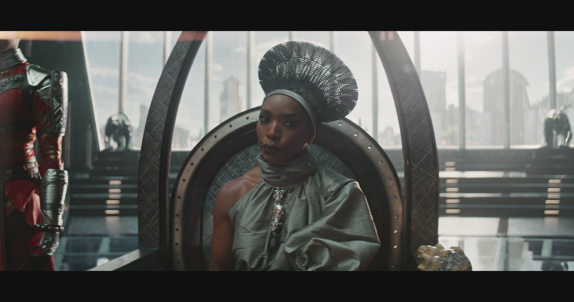 BlackPantherWakandaForever-Screencaps-0447.jpg