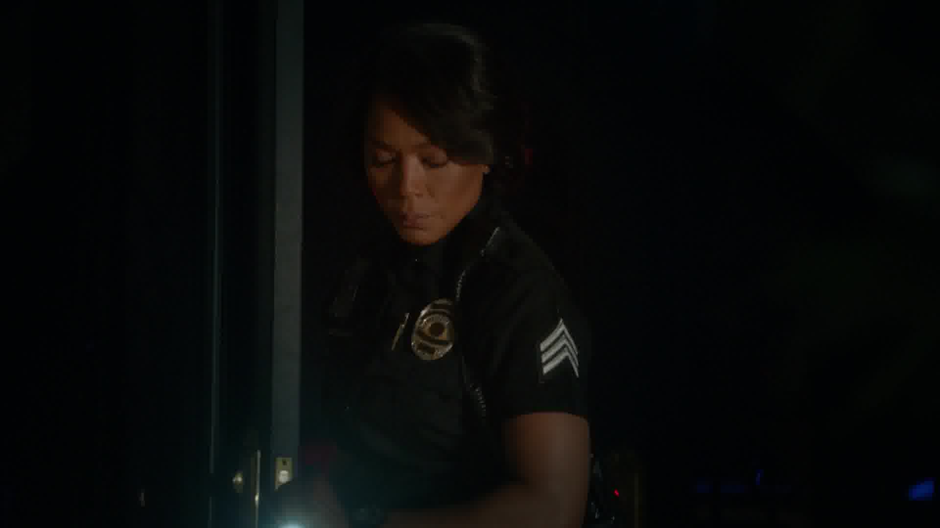 9-1-1-S06E05-Caps-0012.jpg