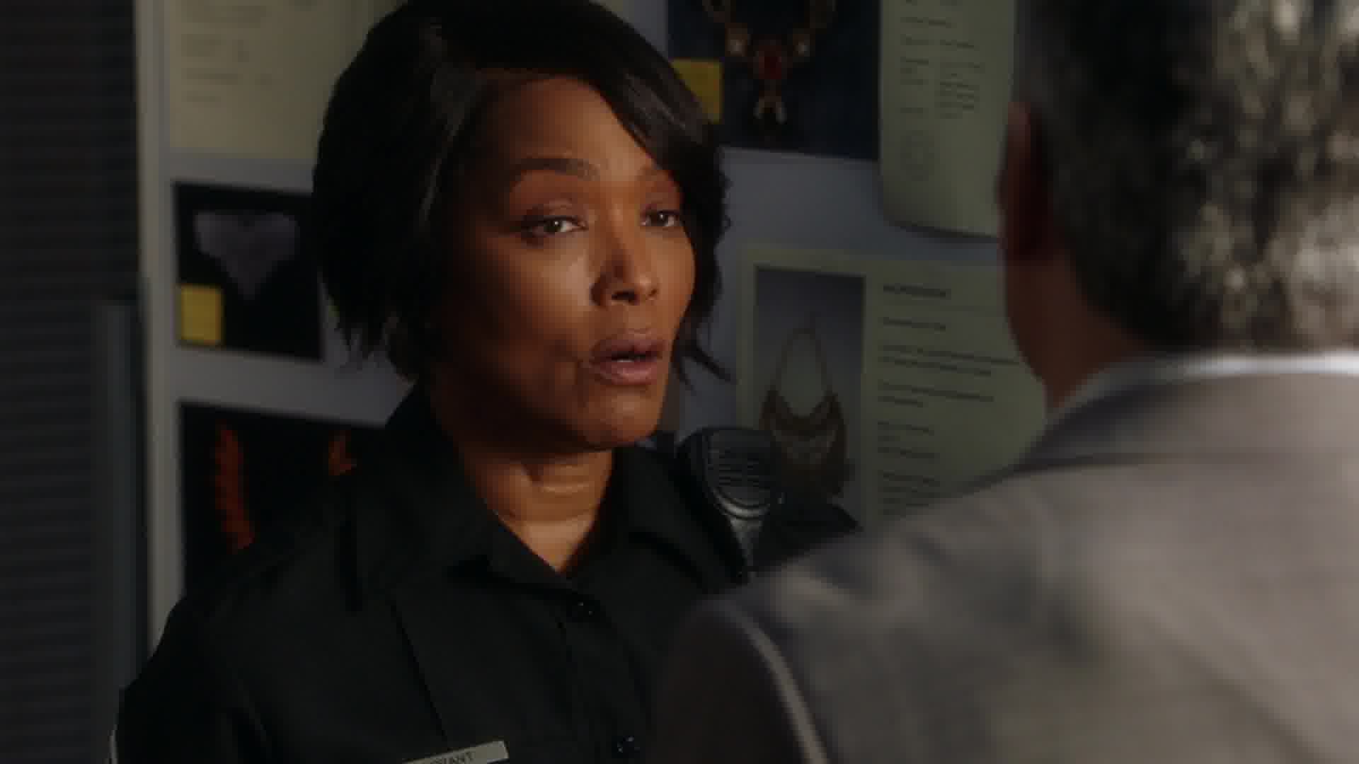 9-1-1-S06E05-Caps-0192.jpg