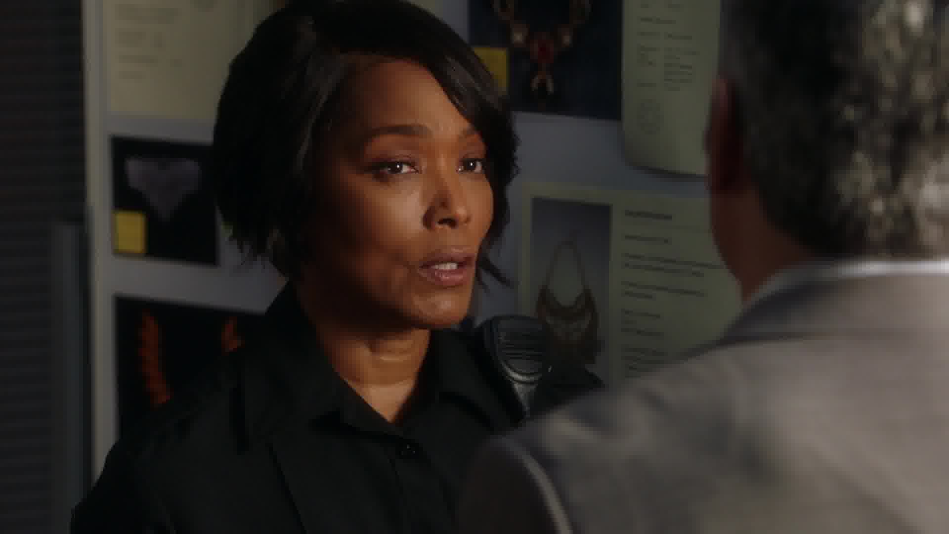 9-1-1-S06E05-Caps-0193.jpg