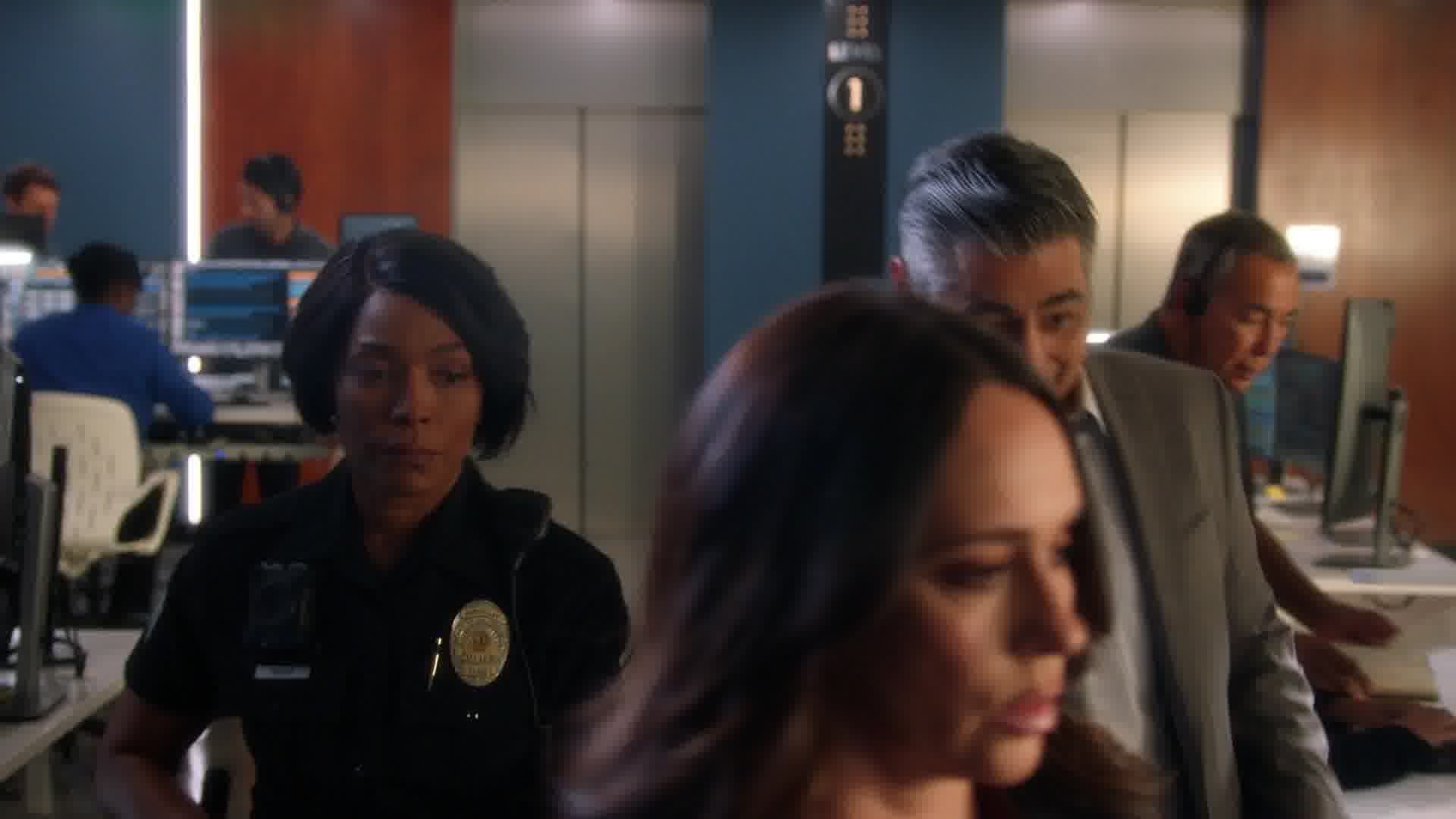 9-1-1-S06E05-Caps-0201.jpg