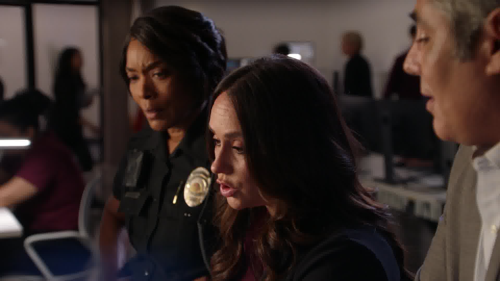 9-1-1-S06E05-Caps-0214.jpg