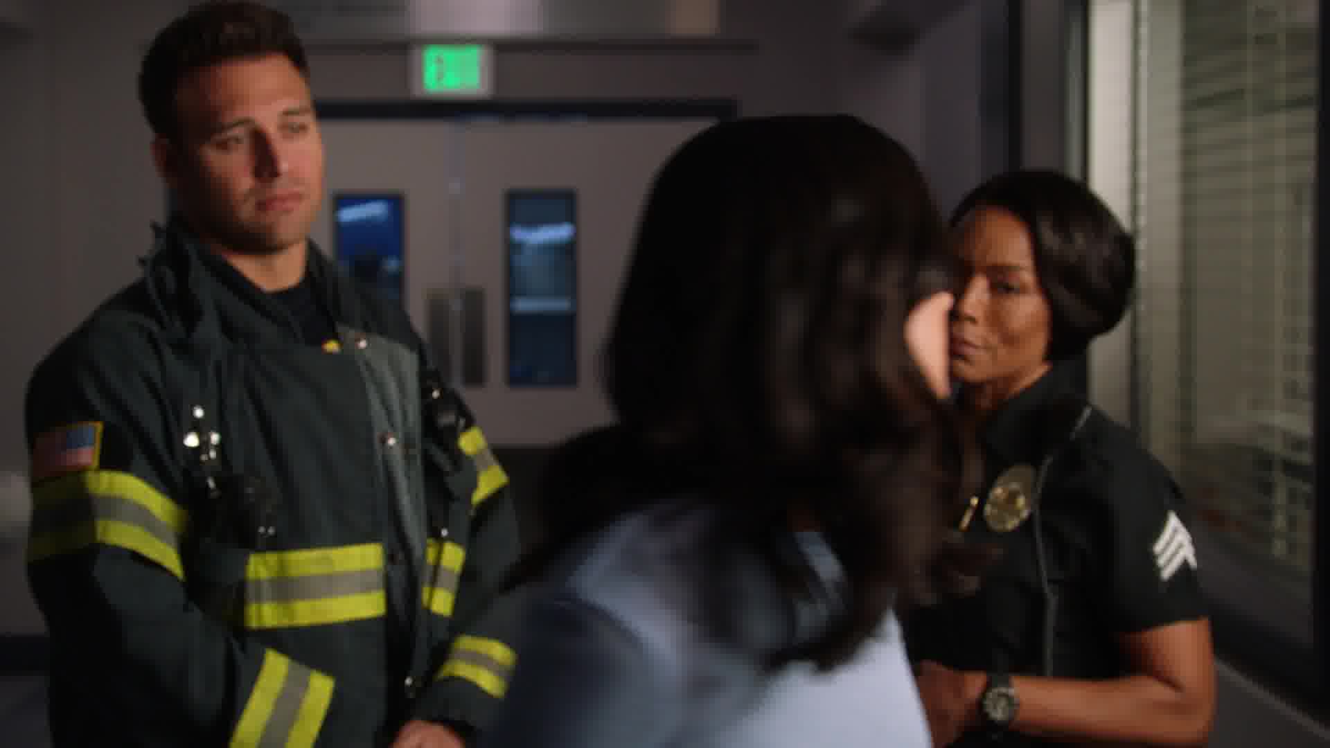 9-1-1-S06E07-Caps-0078.jpg