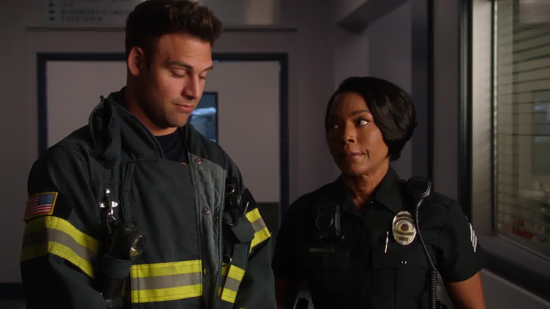 9-1-1-S06E07-Caps-0087.jpg