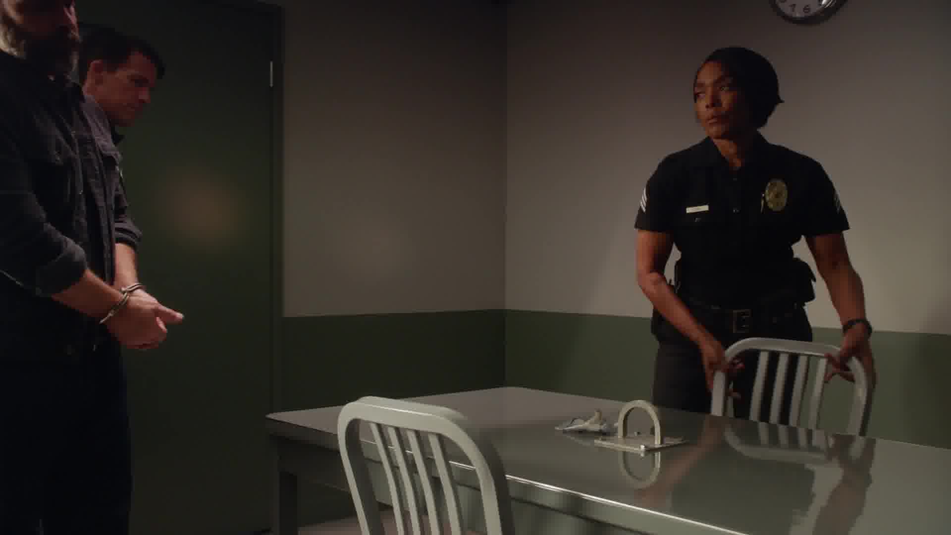 9-1-1-S06E07-Caps-0156.jpg