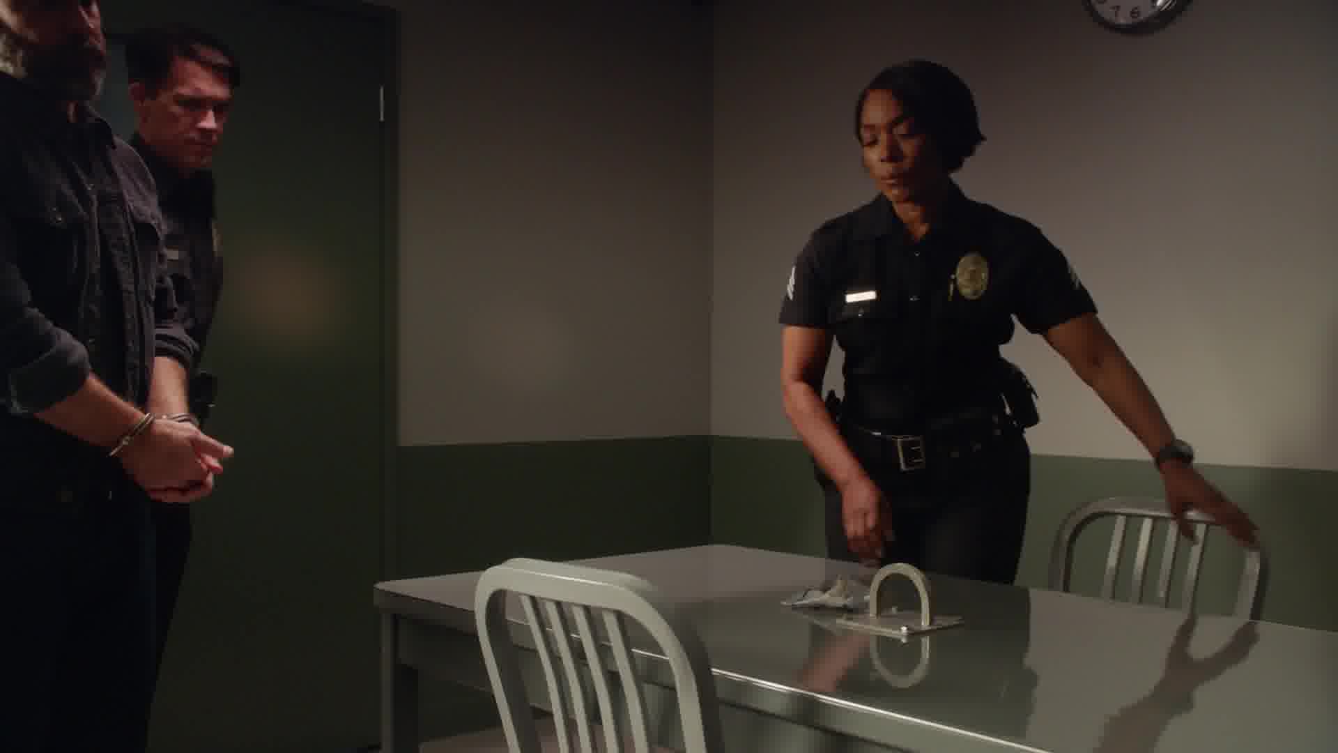 9-1-1-S06E07-Caps-0157.jpg