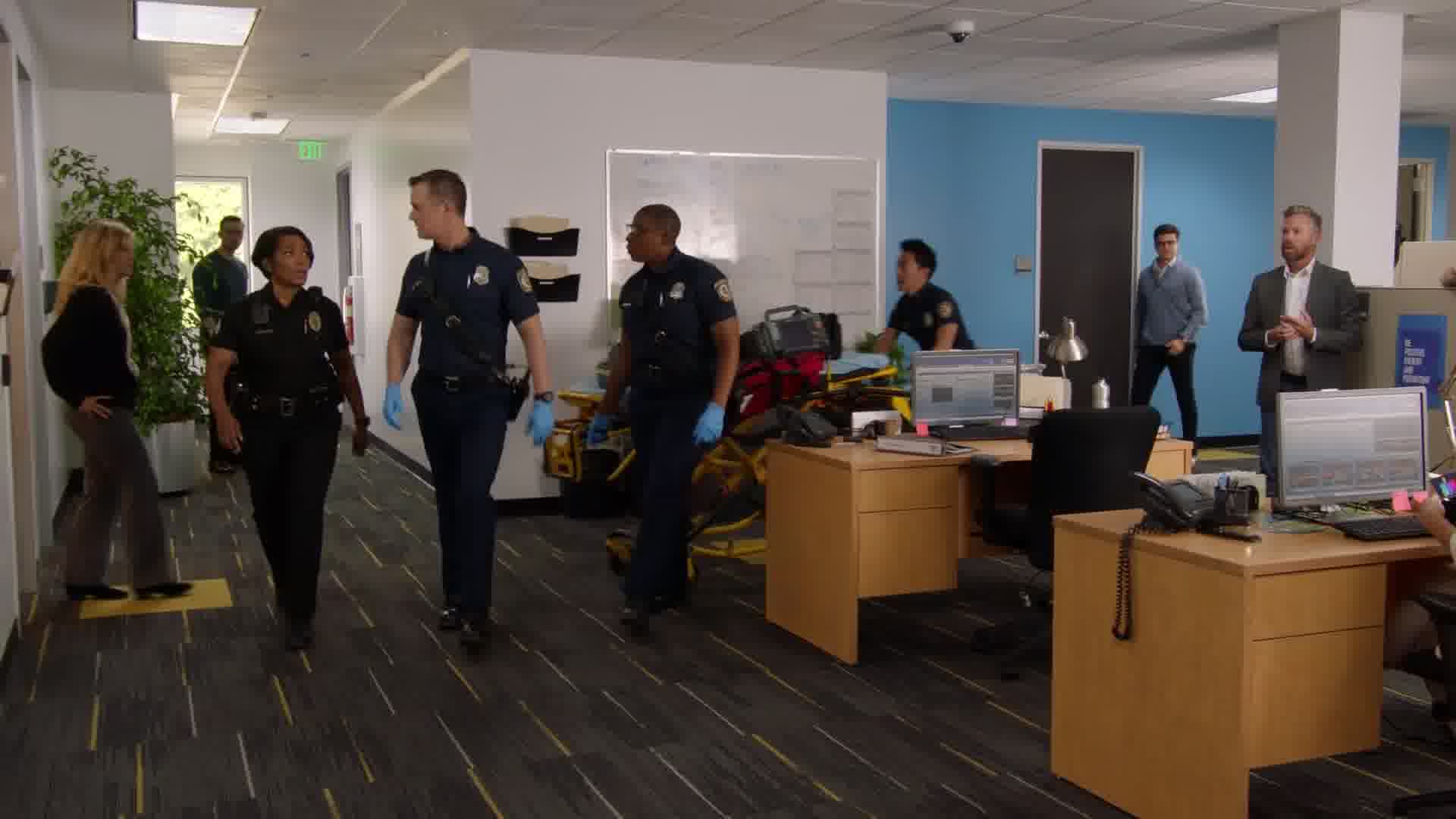 9-1-1-S06E08-Caps-0053.jpg