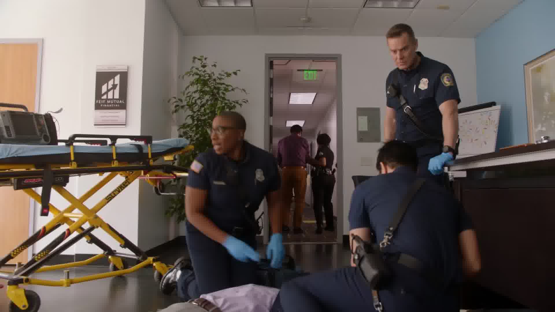 9-1-1-S06E08-Caps-0064.jpg