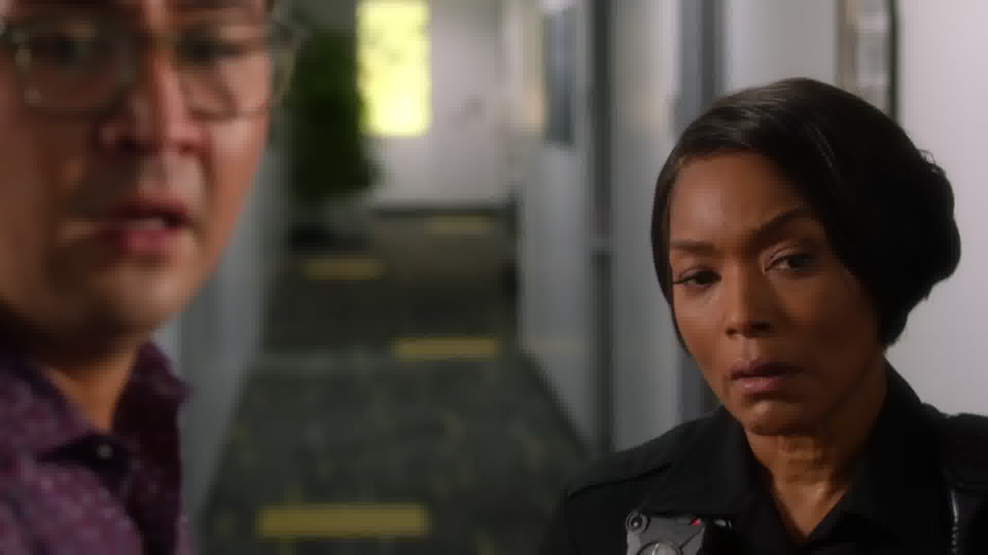 9-1-1-S06E08-Caps-0085.jpg