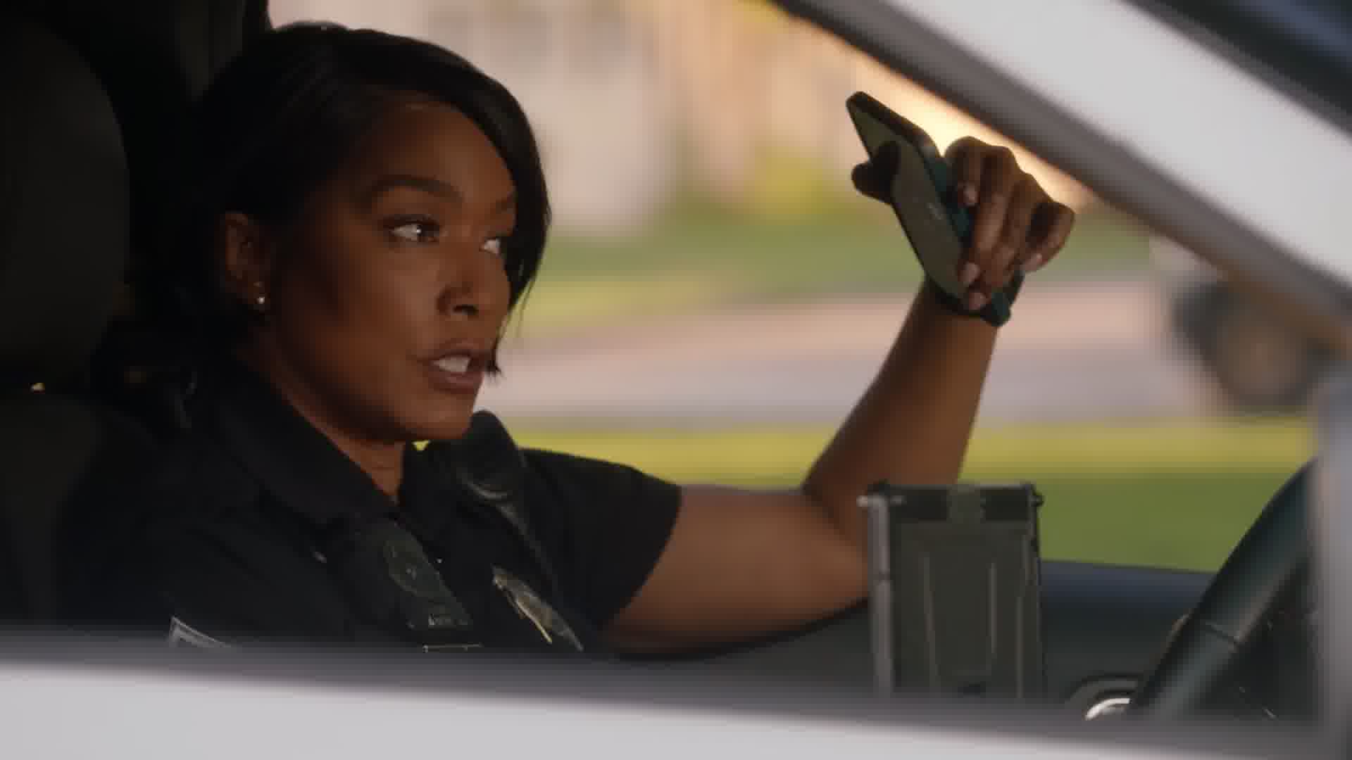 9-1-1-S06E08-Caps-0233.jpg