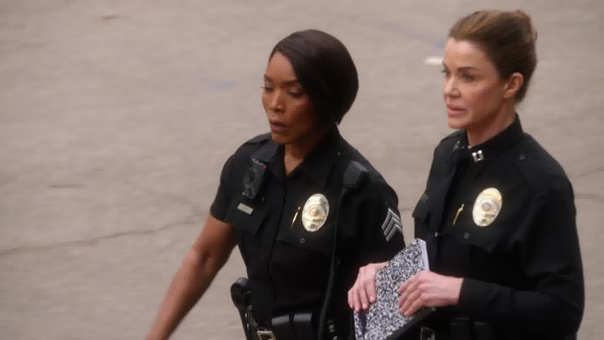 9-1-1-S06E08-Caps-0282.jpg