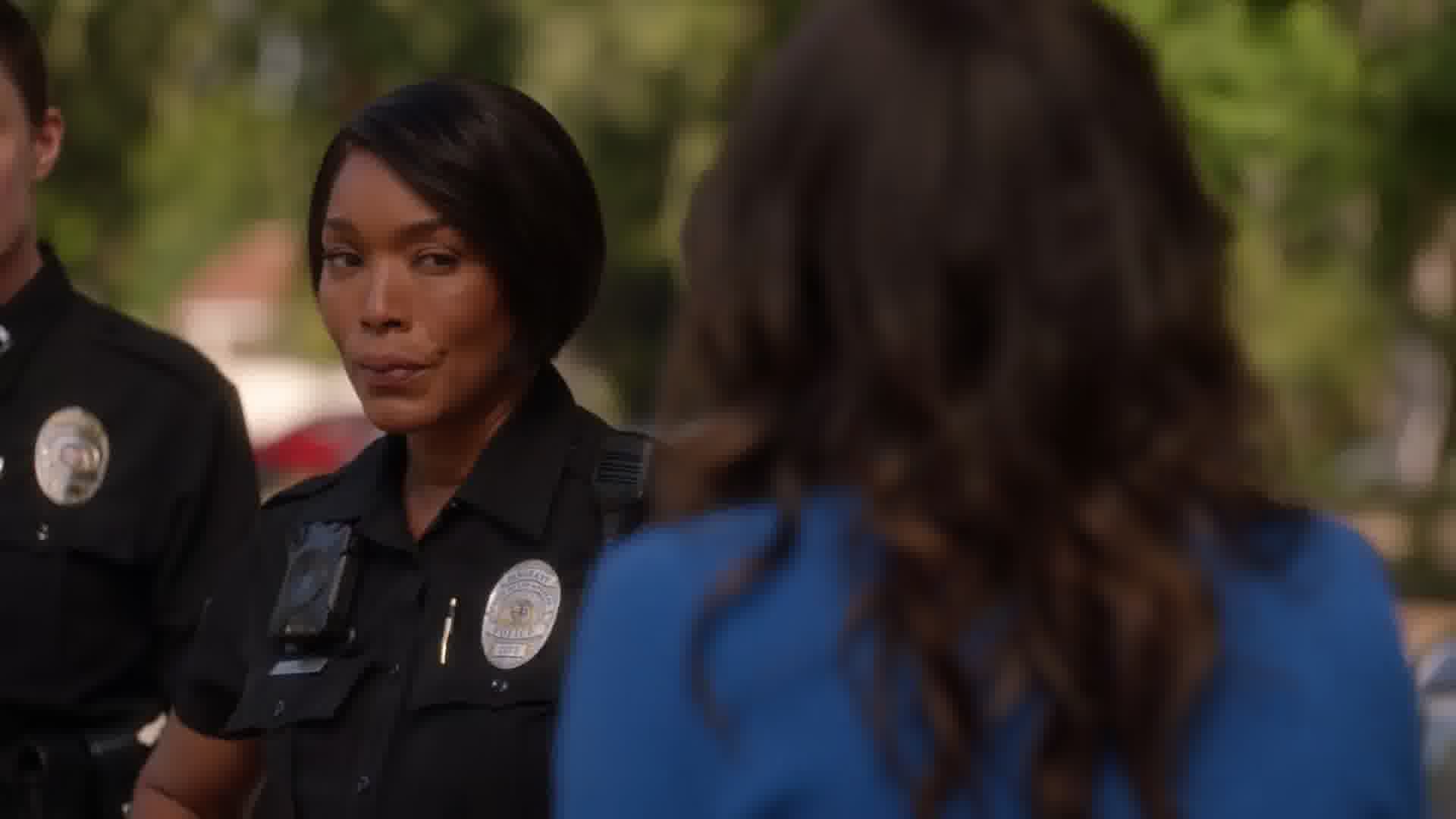 9-1-1-S06E08-Caps-0289.jpg