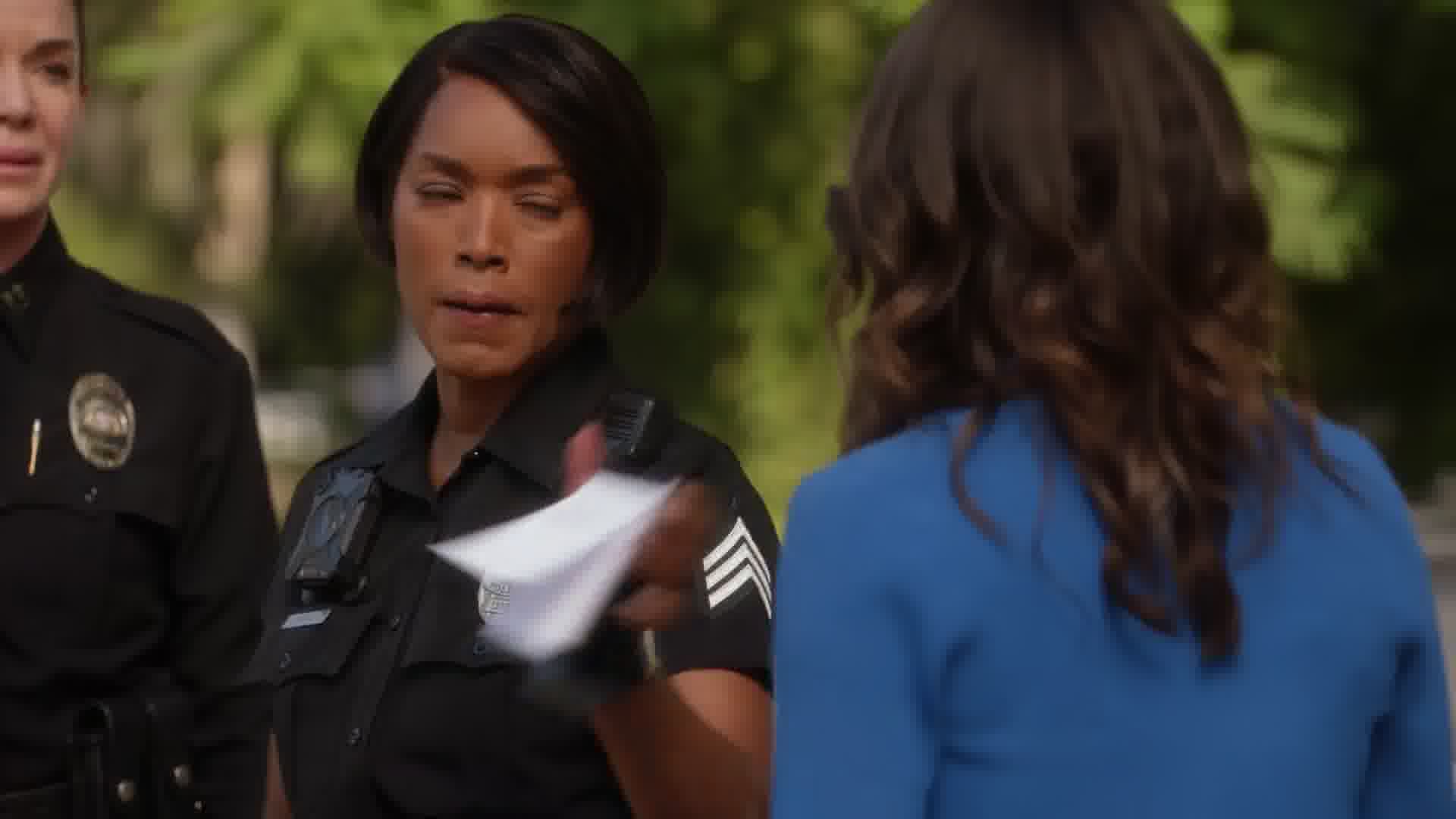 9-1-1-S06E08-Caps-0296.jpg