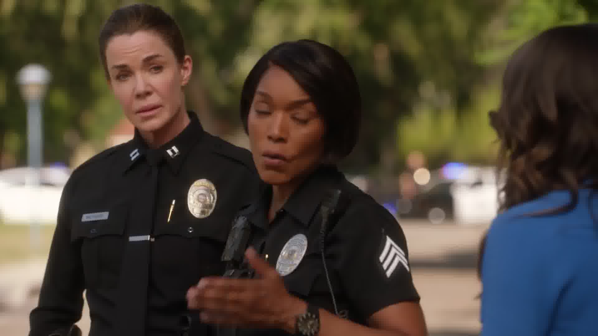 9-1-1-S06E08-Caps-0300.jpg