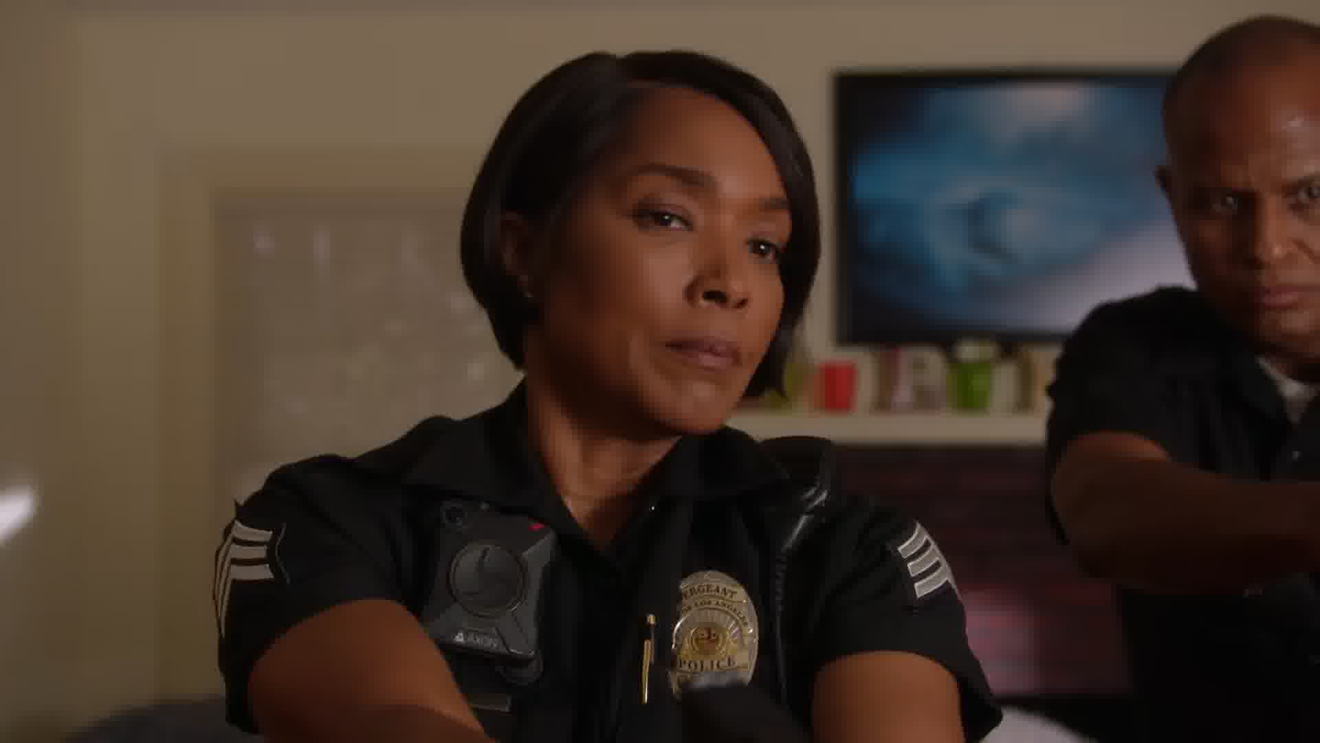 9-1-1-S06E08-Caps-0314.jpg