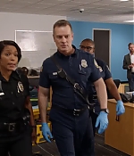 9-1-1-S06E08-Caps-0056.jpg