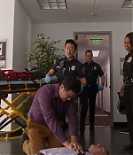 9-1-1-S06E08-Caps-0059.jpg