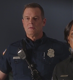 9-1-1-S06E015-0815.jpg