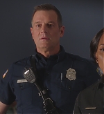 9-1-1-S06E015-0816.jpg