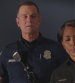 9-1-1-S06E015-0821.jpg