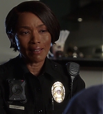 9-1-1-S06E17-155.jpg