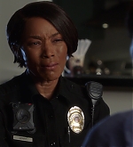 9-1-1-S06E17-156.jpg