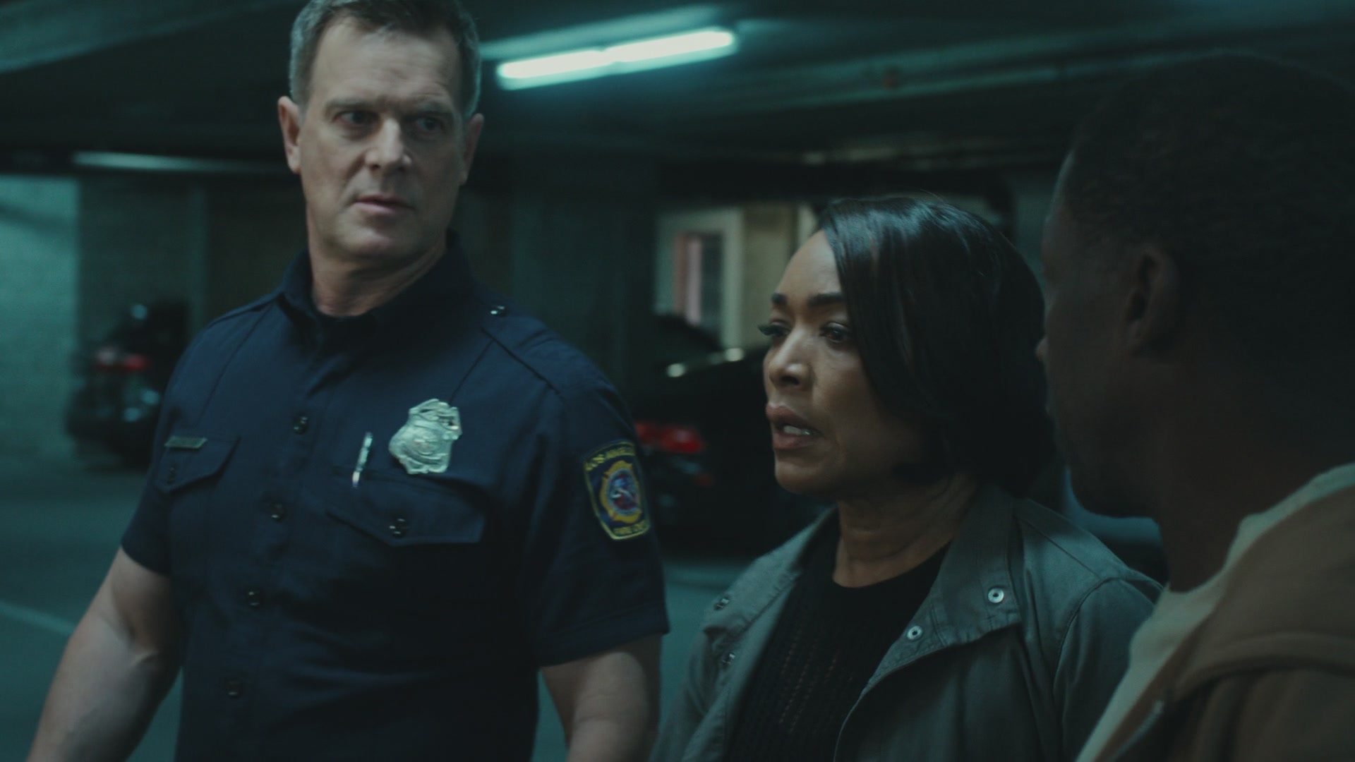 9-1-1-8x03-Caps-0597.jpg