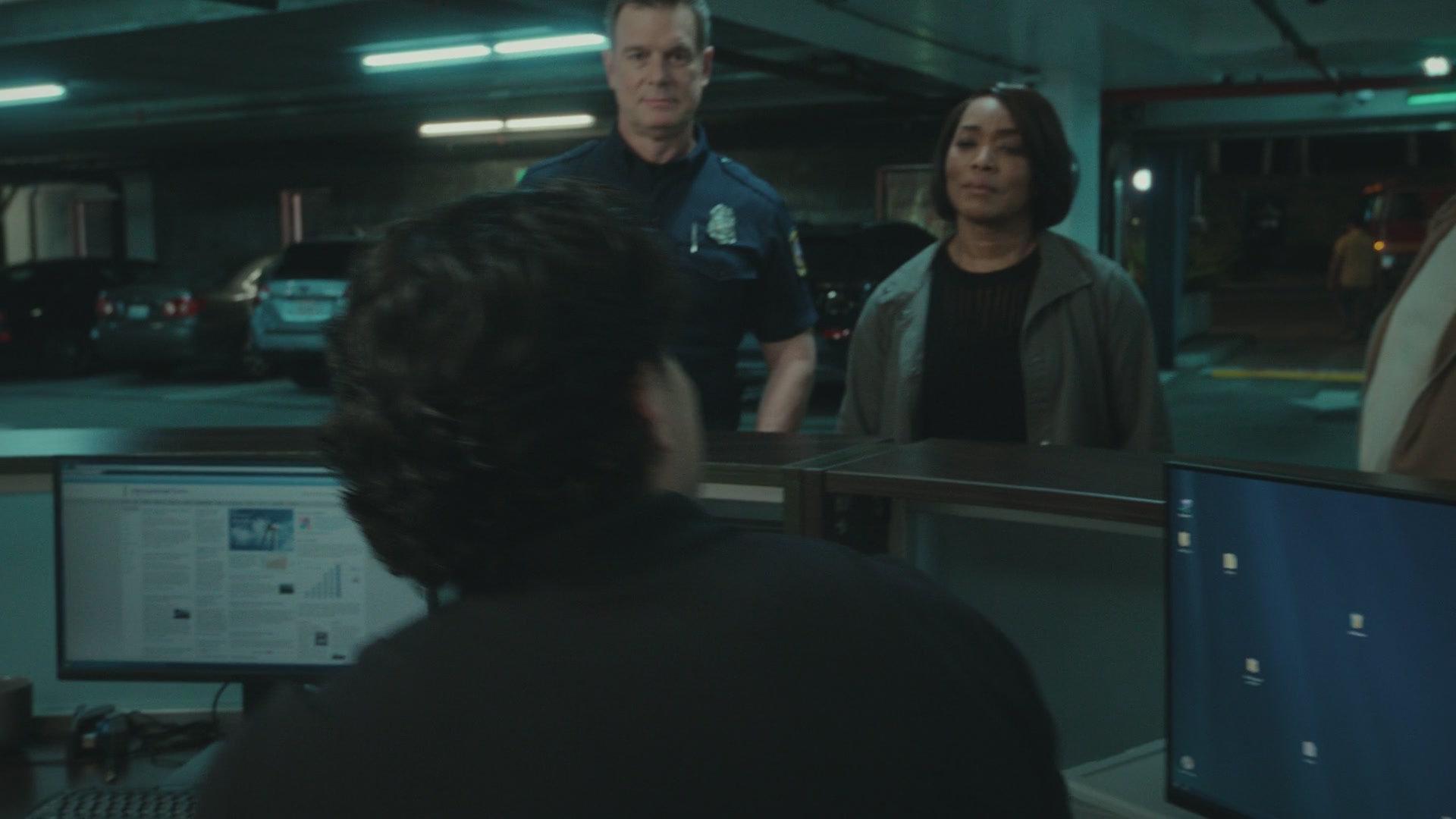 9-1-1-8x03-Caps-0599.jpg