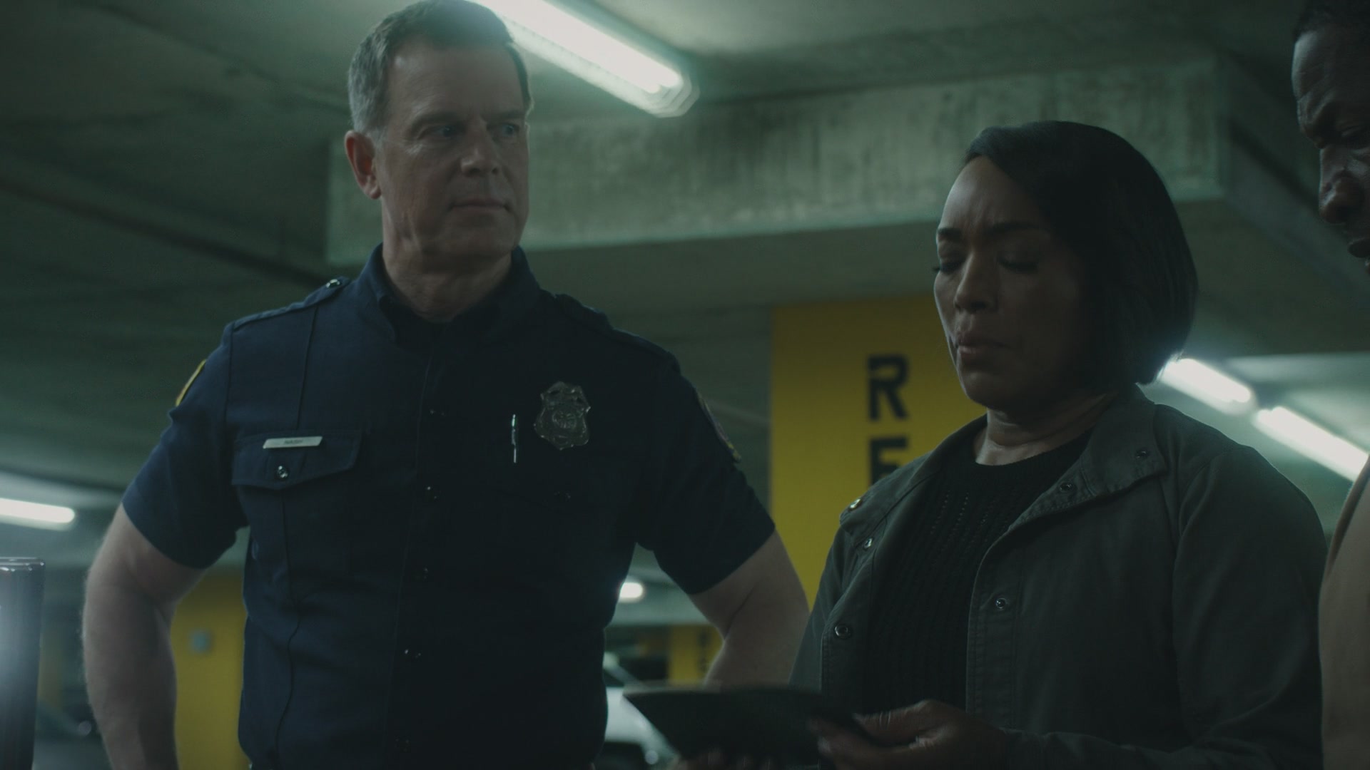 9-1-1-8x03-Caps-0649.jpg