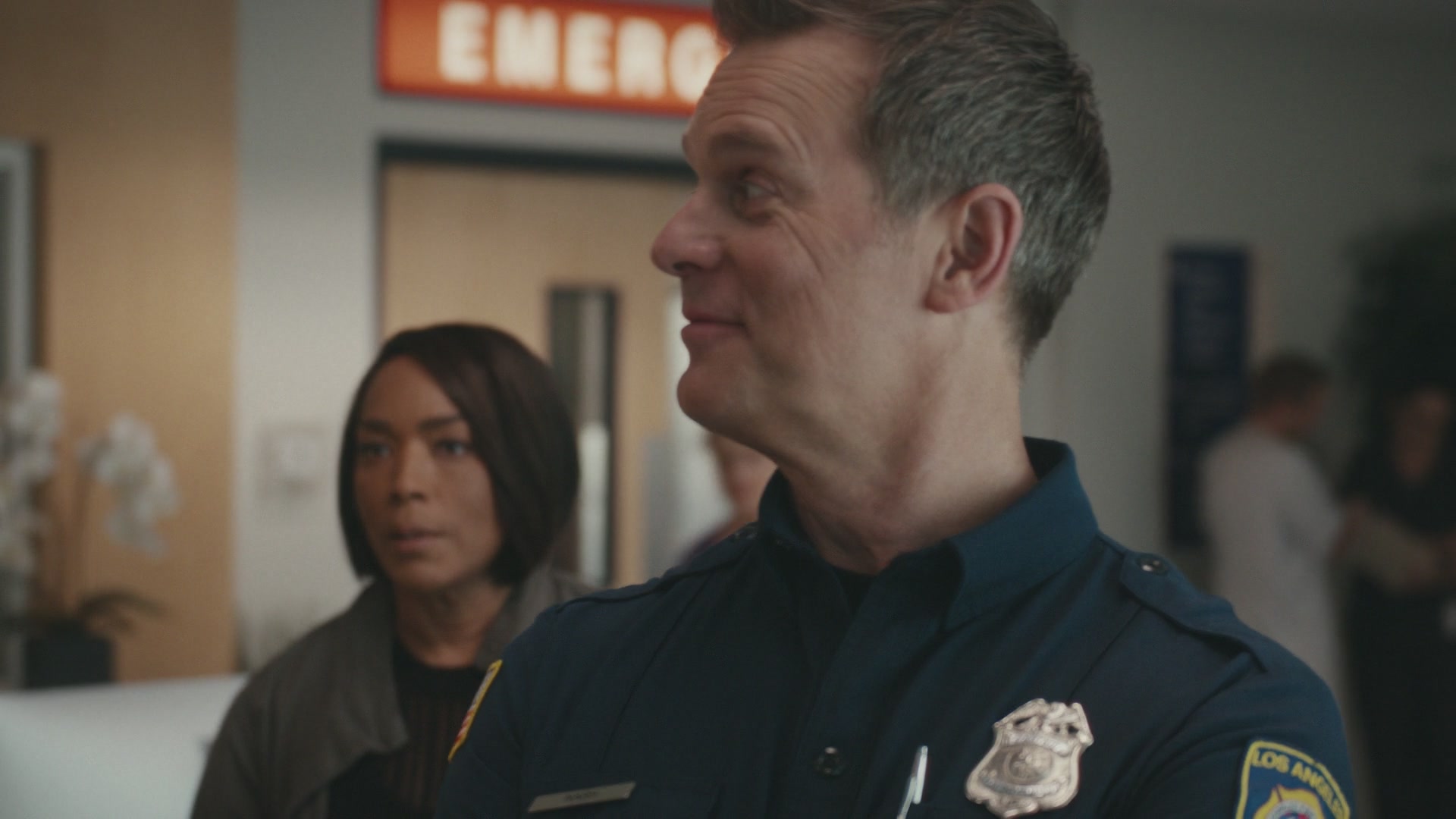 9-1-1-8x03-Caps-0744.jpg