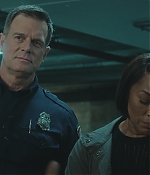 9-1-1-8x03-Caps-0607.jpg