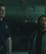 9-1-1-8x03-Caps-0702.jpg