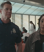 9-1-1-8x03-Caps-0756.jpg