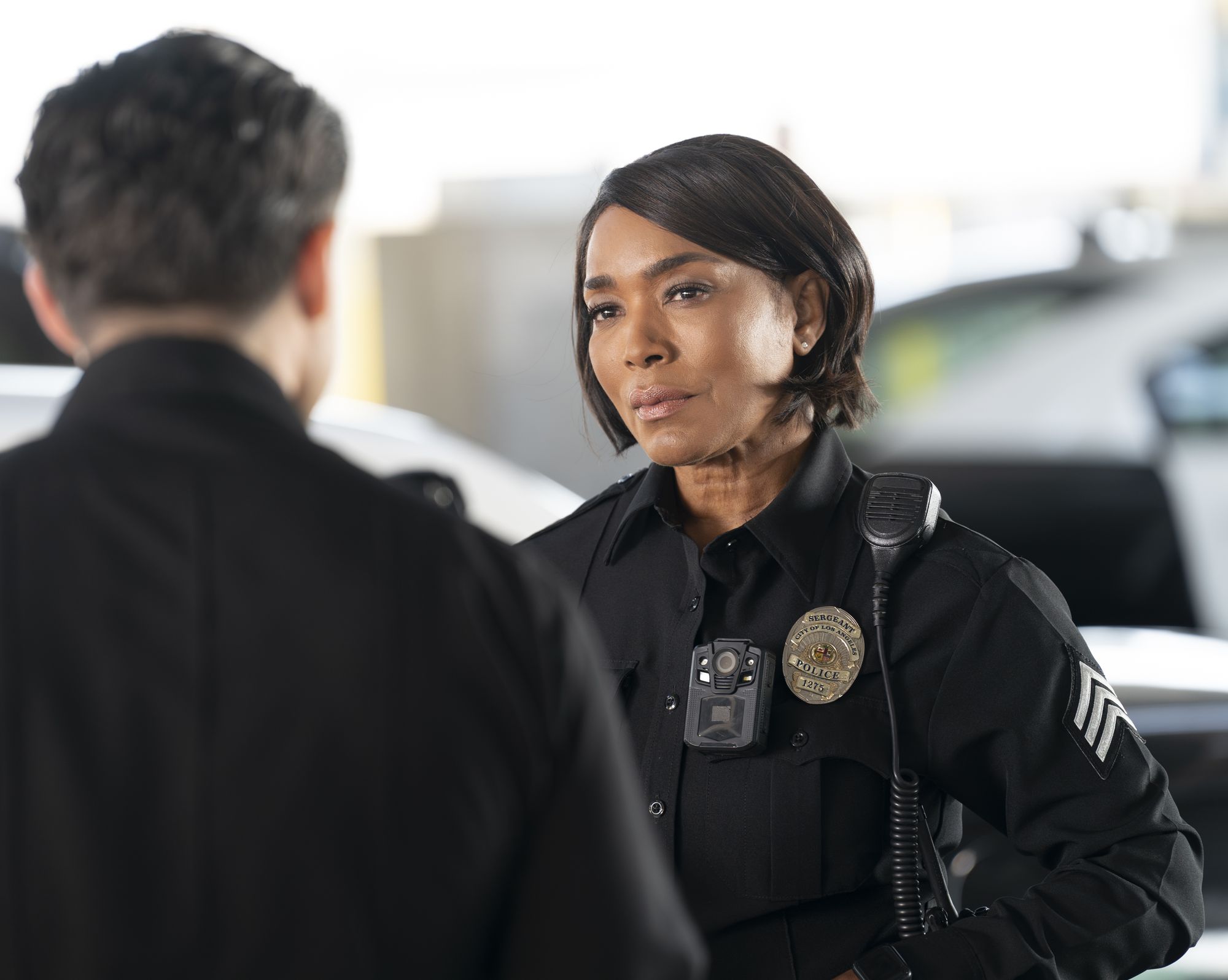 9-1-1-8x07-Stills-011.jpg