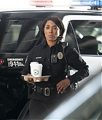 9-1-1-8x07-Stills-010.jpg