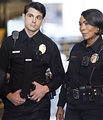 9-1-1-8x07-Stills-017.jpg