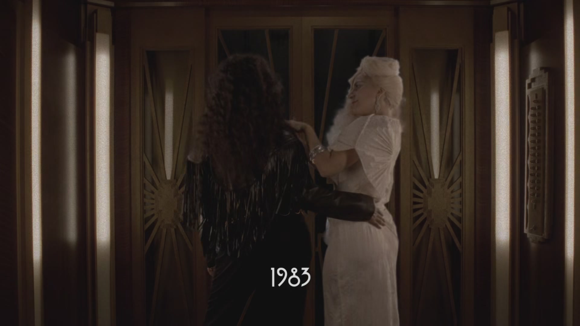 AHSHotel-S05E03-0326.jpg