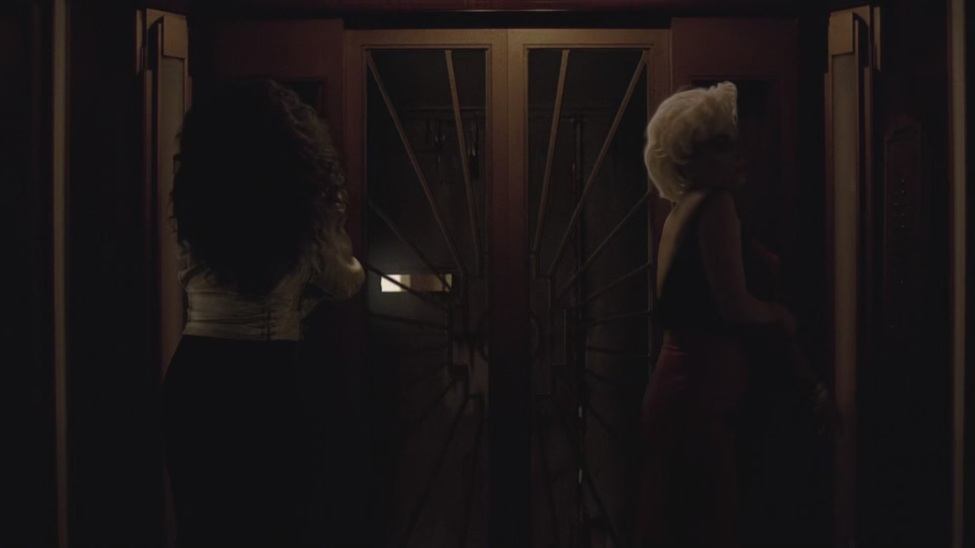 AHSHotel-S05E03-0333.jpg