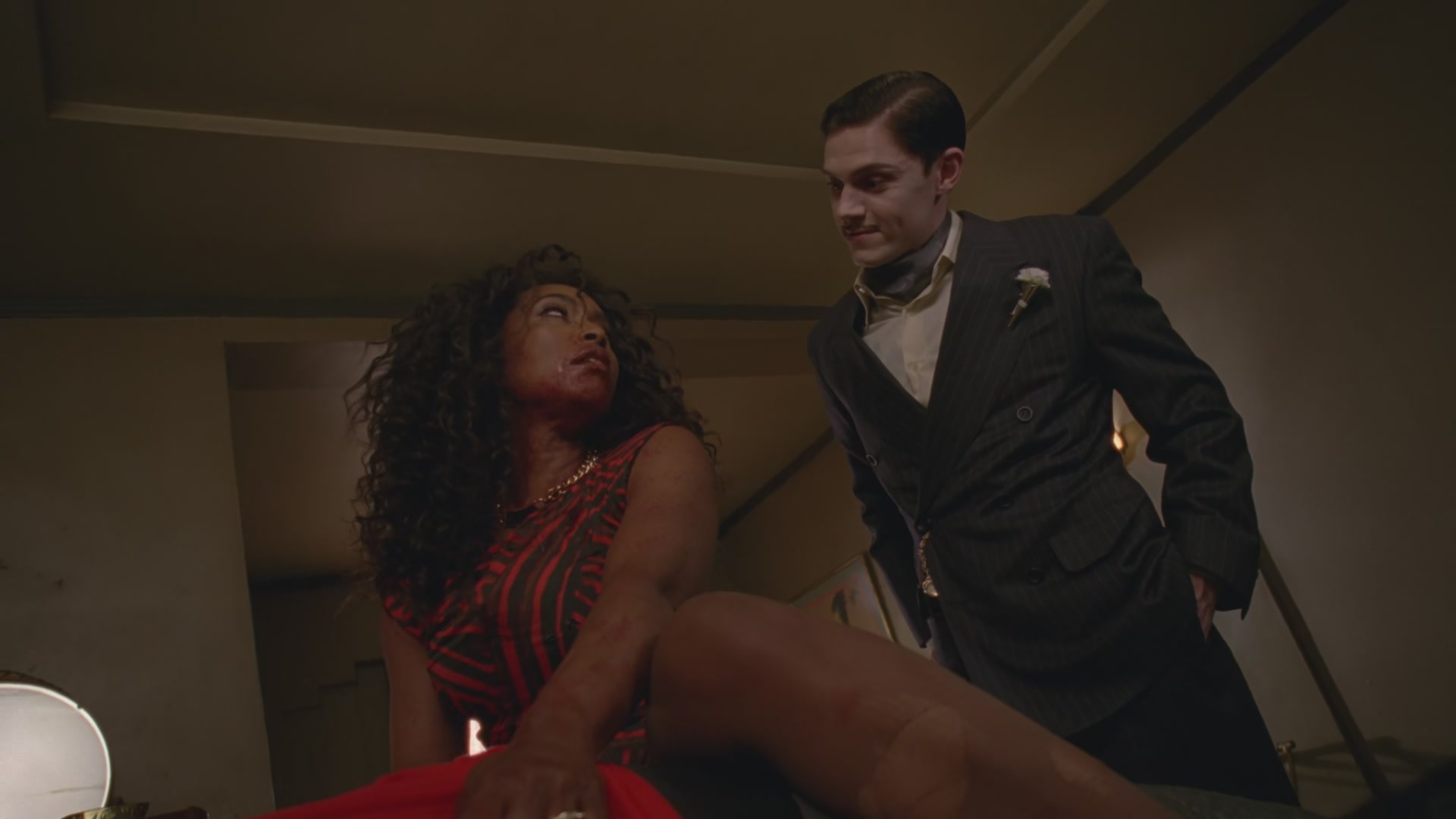 AHSHotel-S05E11-0218.jpg